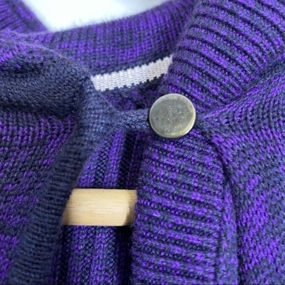 Lululemon‎ Peace Of Mind Wrap in Black Grape / Tender Violet - Picture 8 of 9